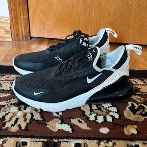 Nike Air Max 270